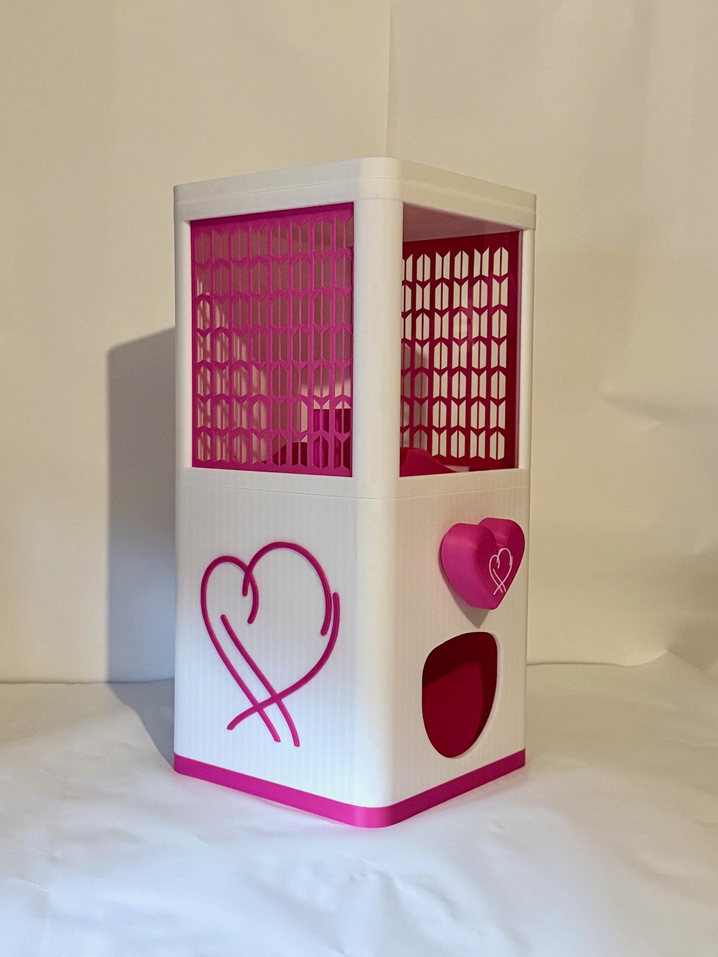 3D printed MOTS: Persona inspired Gashapon Machine