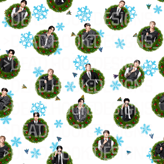 Holiday Wreath Wrapping Paper